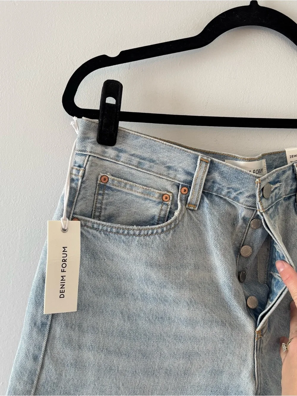 Denim Forum NWT The 90s Vintage High-Rise Long Denim Short Raw Hem Aritzia